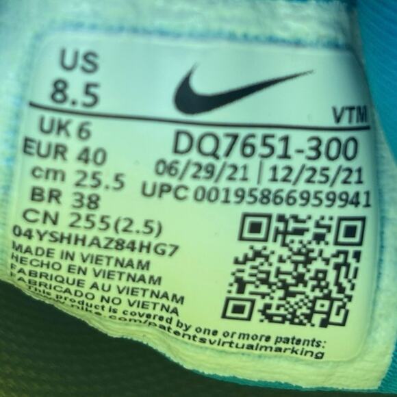 NIKE AIR VaporMax Plus Mint Foam/Lazer Blue Shoes Womens Size 8.5 - Picture 10 of 12